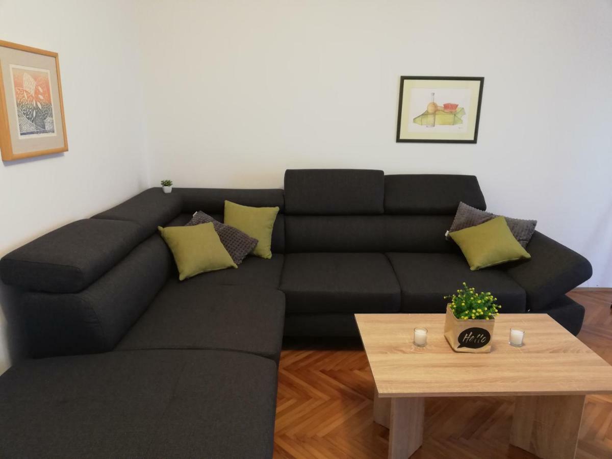 New Renovated Apartment 15 Min From Beach On Foot Pula Dış mekan fotoğraf