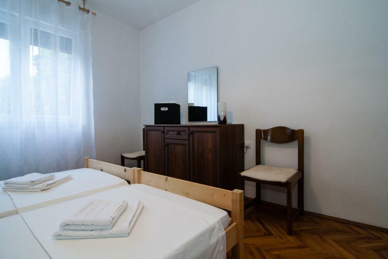 New Renovated Apartment 15 Min From Beach On Foot Pula Dış mekan fotoğraf
