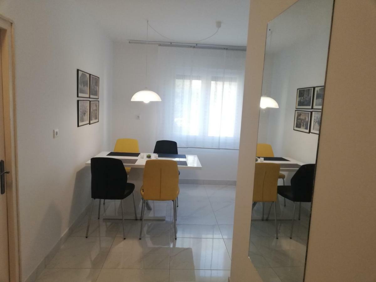 New Renovated Apartment 15 Min From Beach On Foot Pula Dış mekan fotoğraf