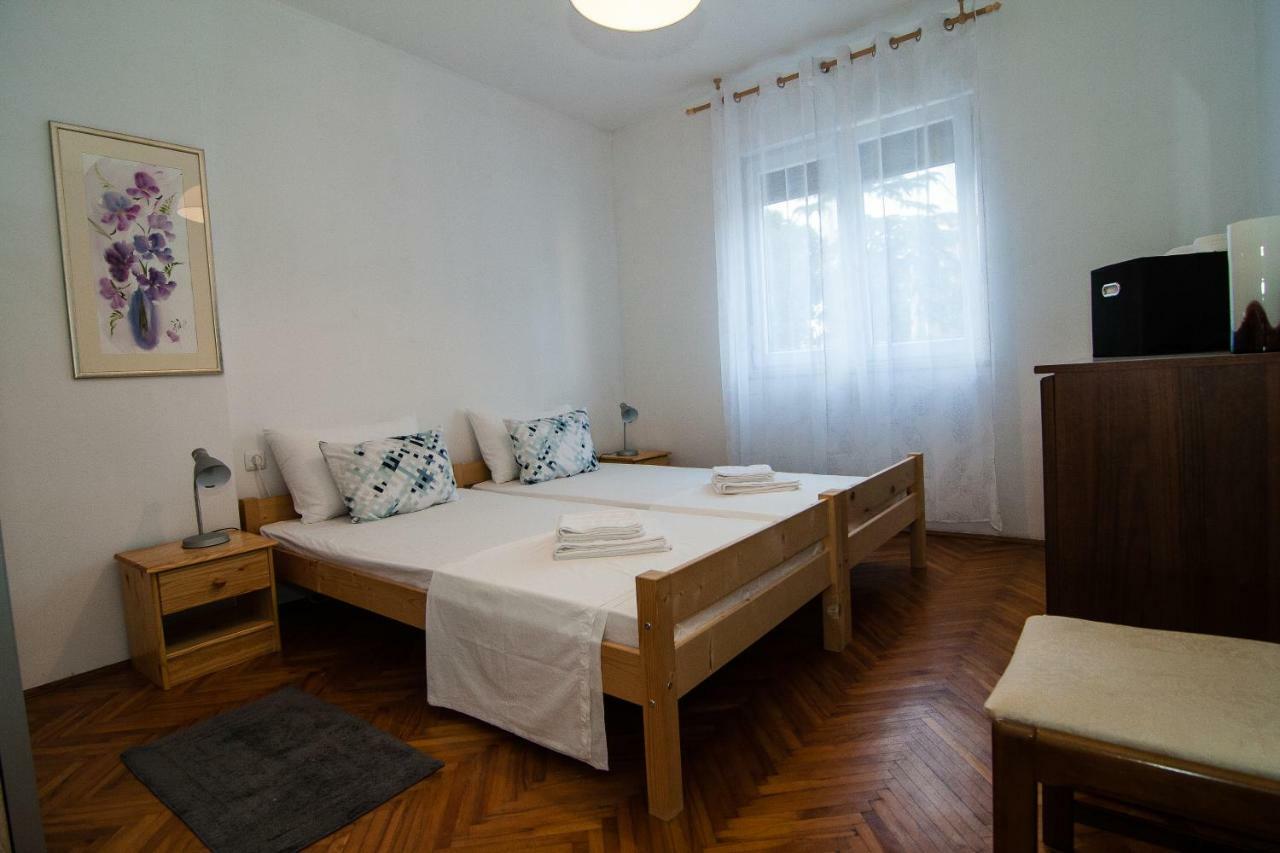 New Renovated Apartment 15 Min From Beach On Foot Pula Dış mekan fotoğraf